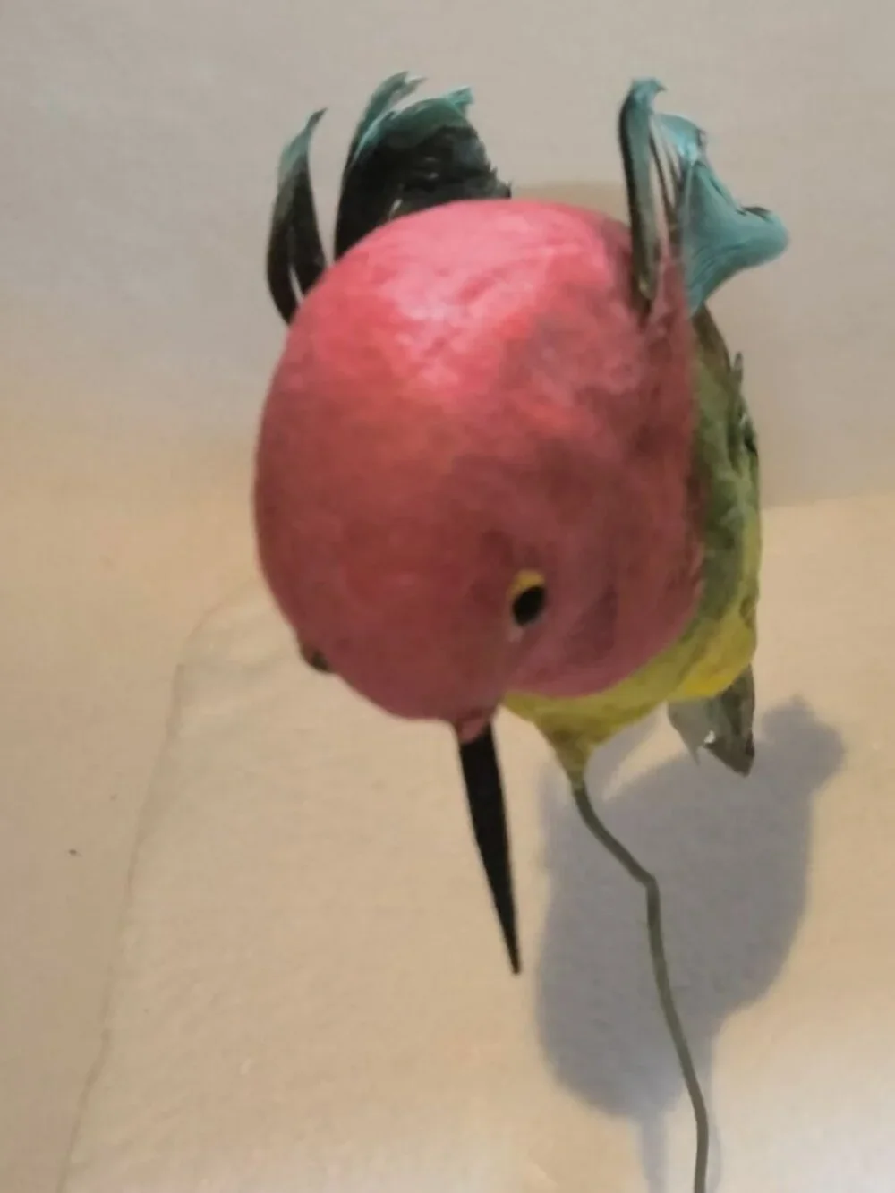 Colorful Decorative Feathered Bird Hummingbird Figurine Wire Floral Crafts Lot 2